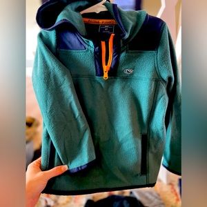 Vineyard Vines Quarter Zip sweatshirt. Size 4T. For boys.
